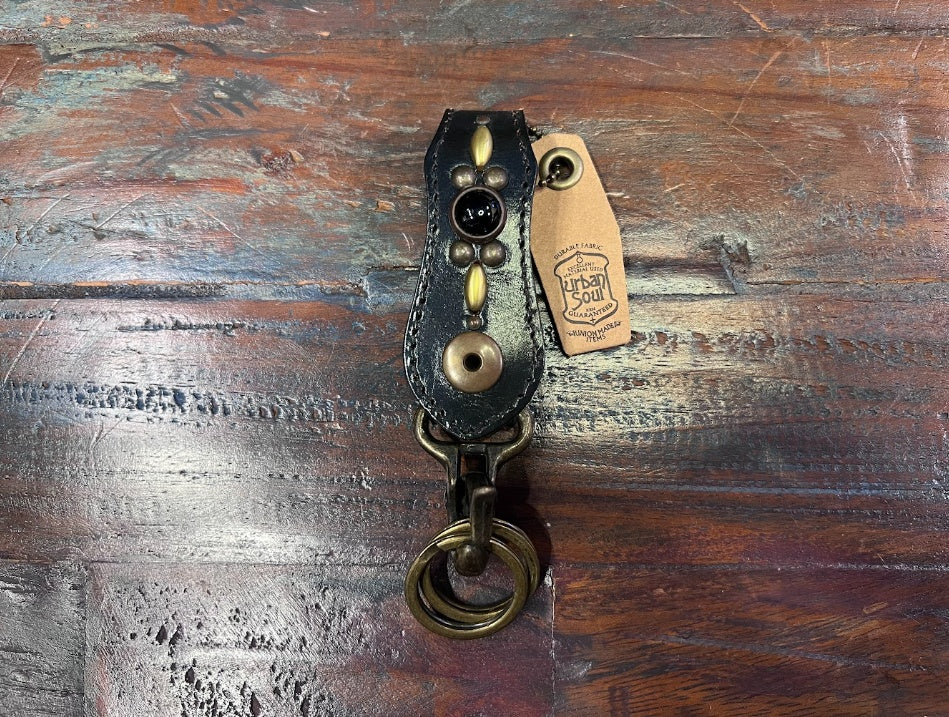 URBAN SOUL Black Beaded Tea-Core Leather Keychain