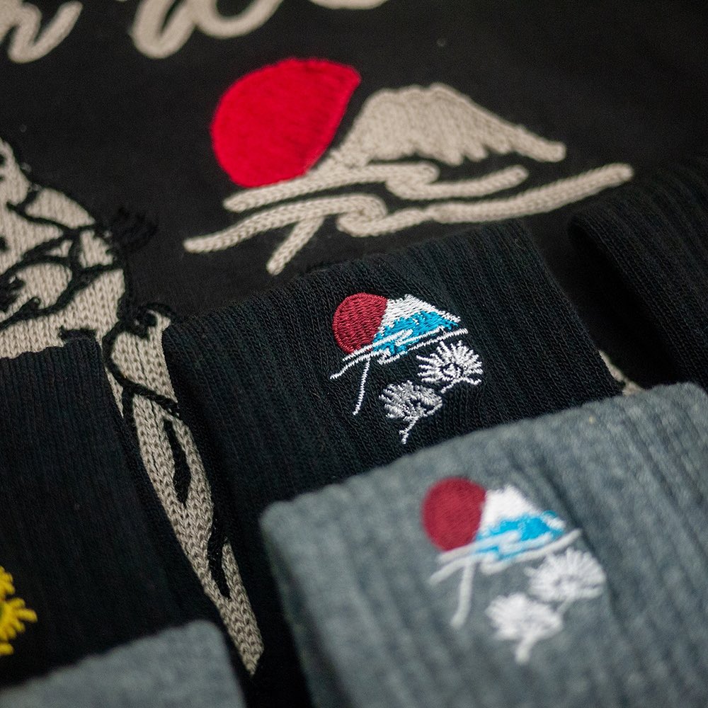 AFTERWORK "Eastern Dragon & Mount Fuji" Embroidered Crew Socks (3-Pack Set)