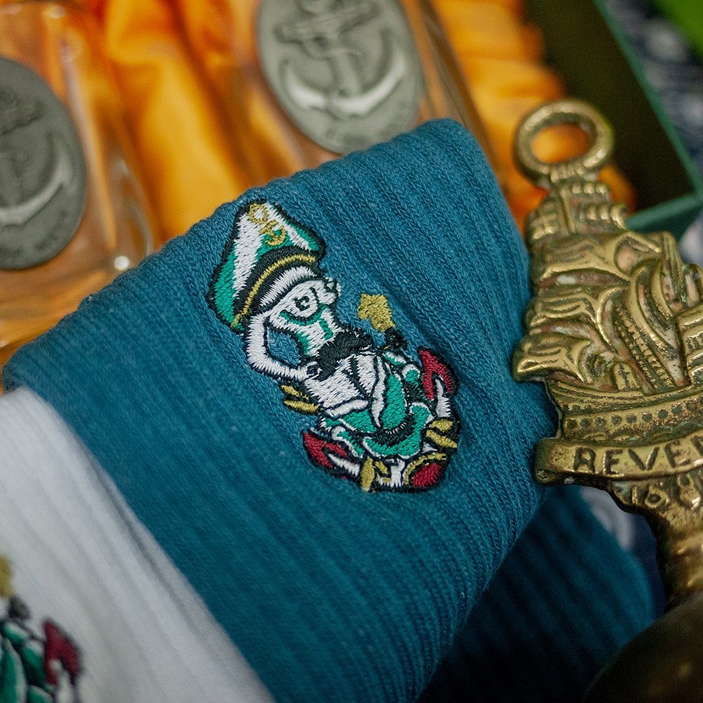 AFTERWORK "Vintage Captain Girl" Embroidered Crew Socks