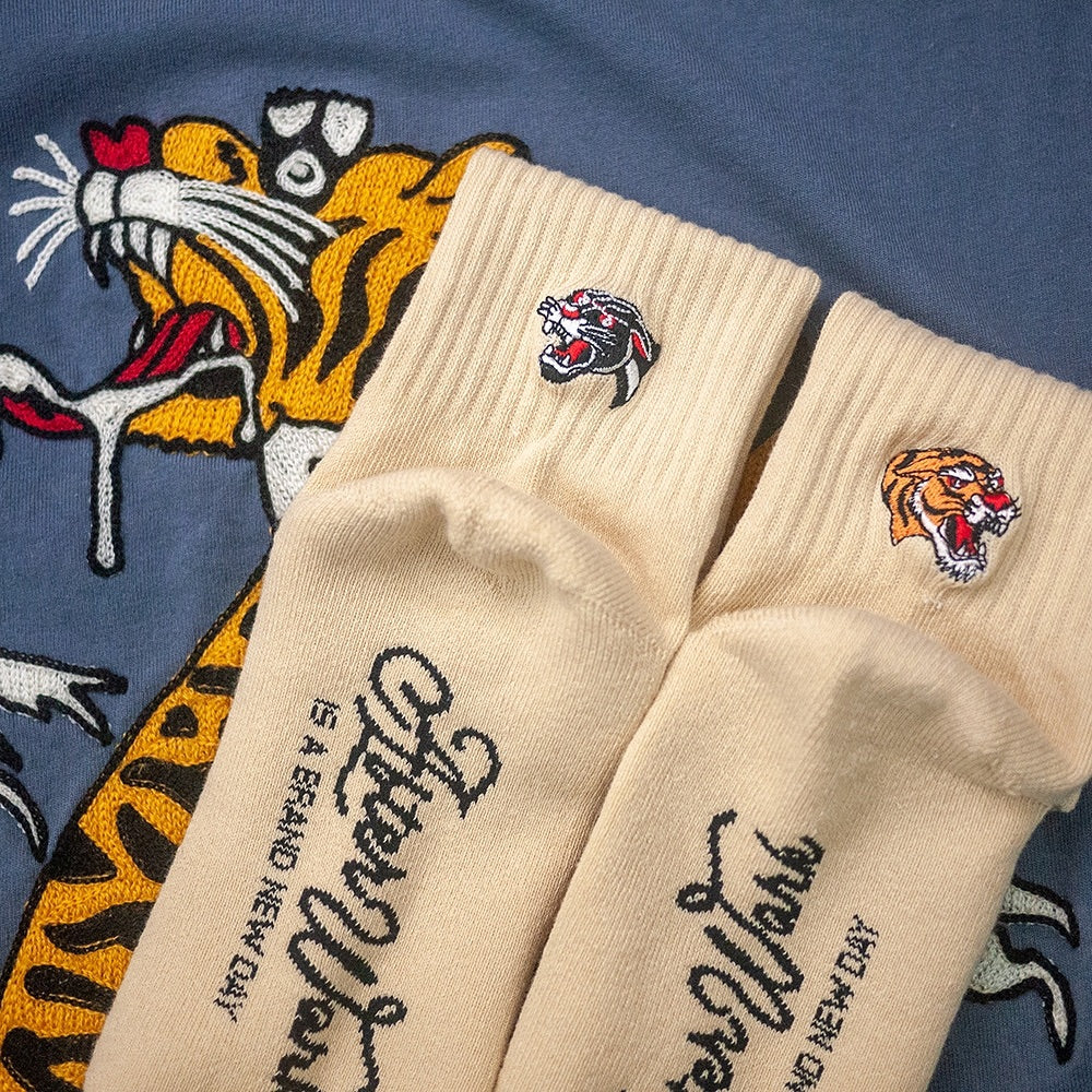 AFTERWORK Tiger & Panther Embroidered Crew Socks